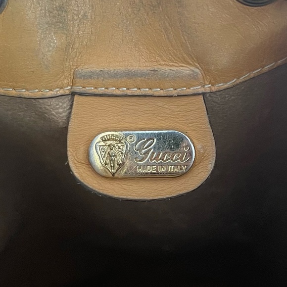 Authentic Gucci Vintage White Monogram Canvas Drawstring Bucket Bag - Picture 8 of 16